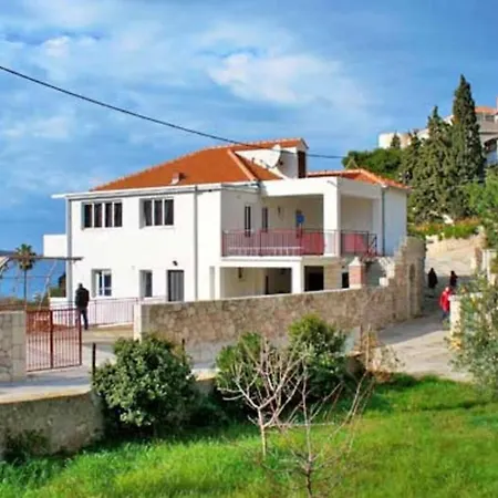 Eta Apartman *